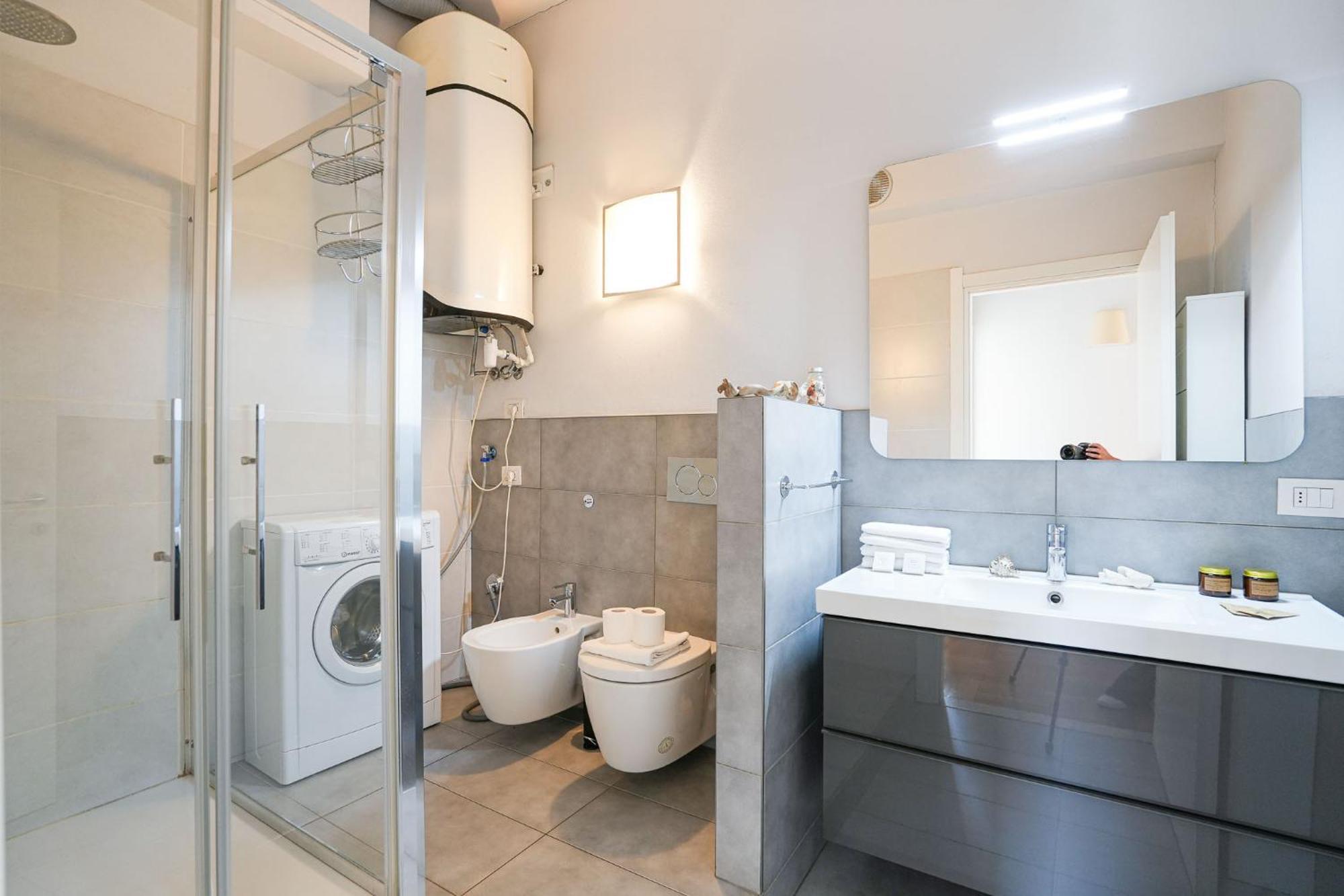 Duomo Center Apartment Милан Экстерьер фото